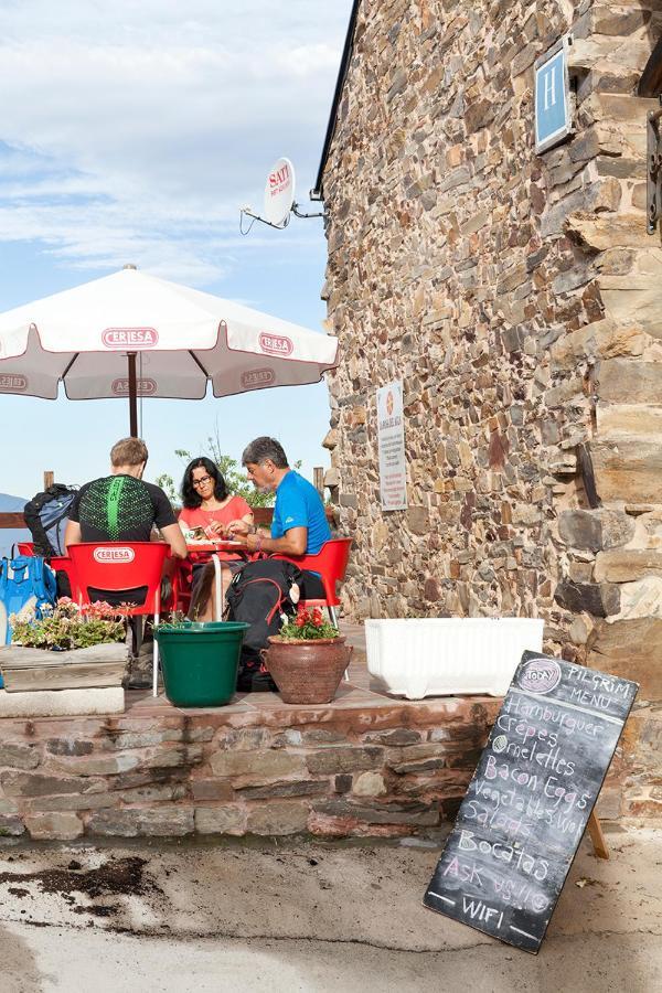 La Rosa Del Agua Bed & Breakfast El Acebo de San Miguel ภายนอก รูปภาพ